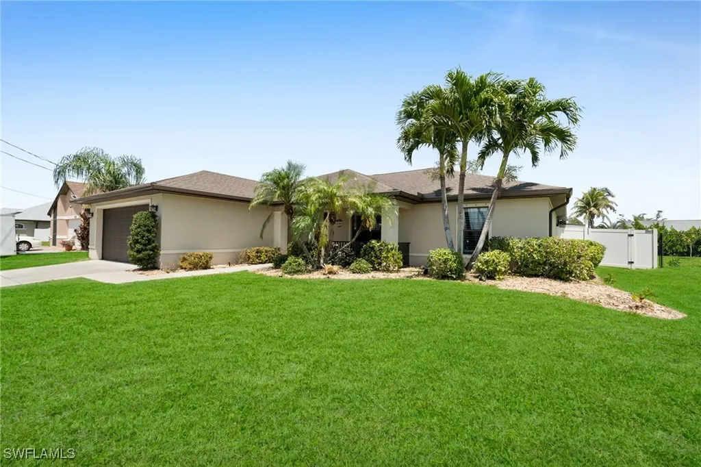 3721 SW 13th Avenue Cape Coral FL 33914