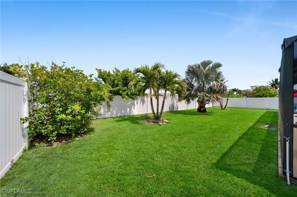 3721 SW 13th Avenue Cape Coral FL 33914
