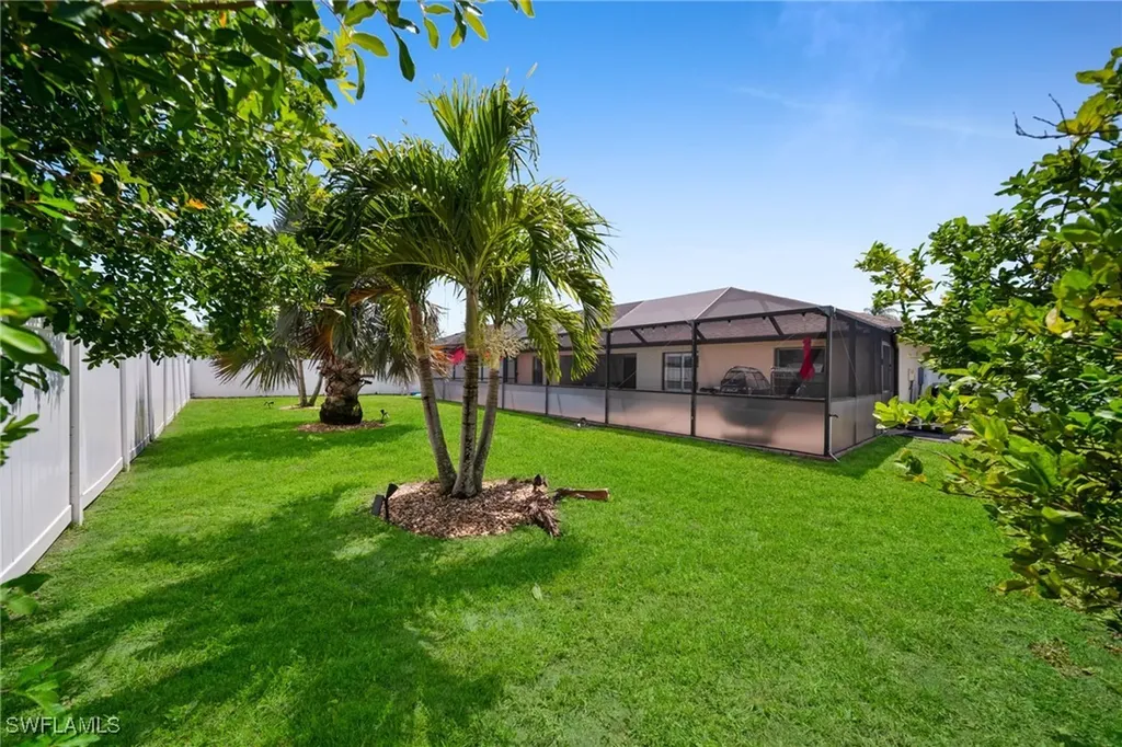 3721 SW 13th Avenue Cape Coral FL 33914