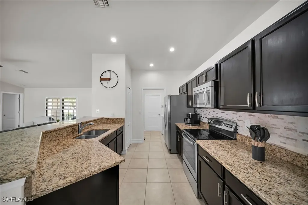 3721 SW 13th Avenue Cape Coral FL 33914