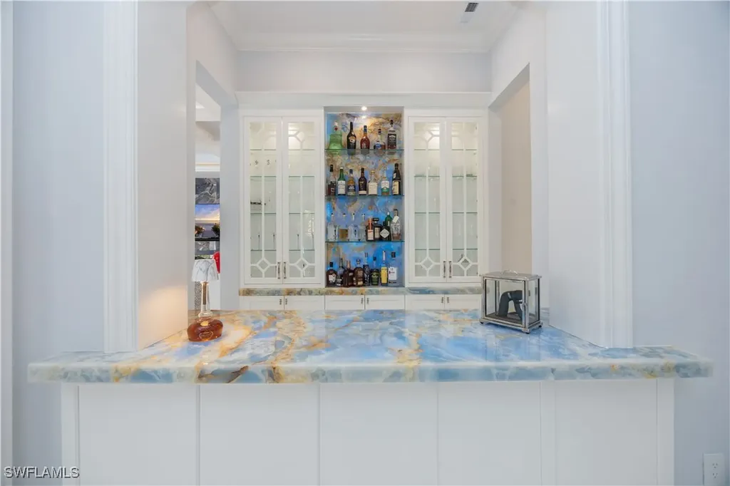 336 Edgemere Way E Naples FL 34105