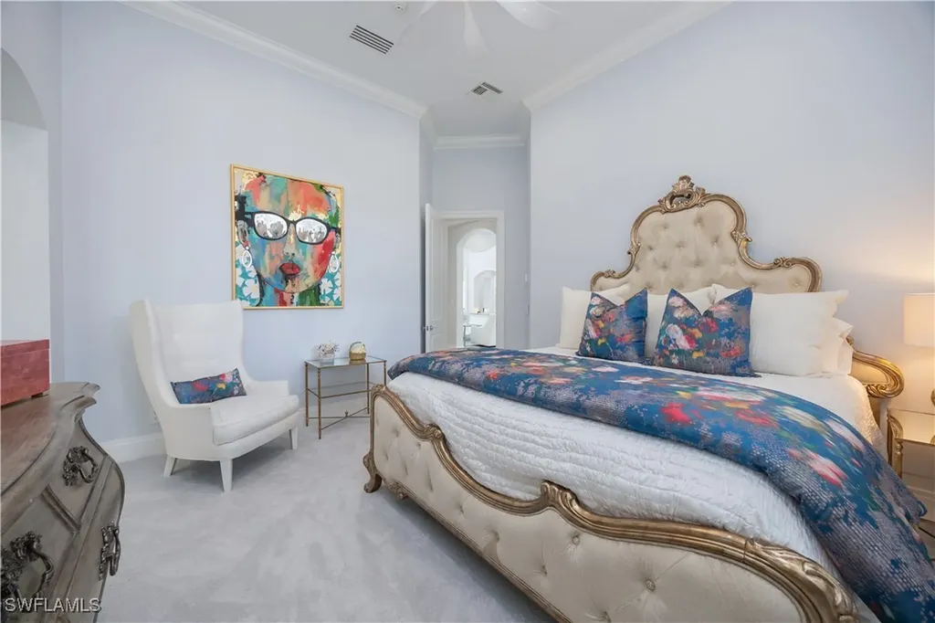 336 Edgemere Way E Naples FL 34105