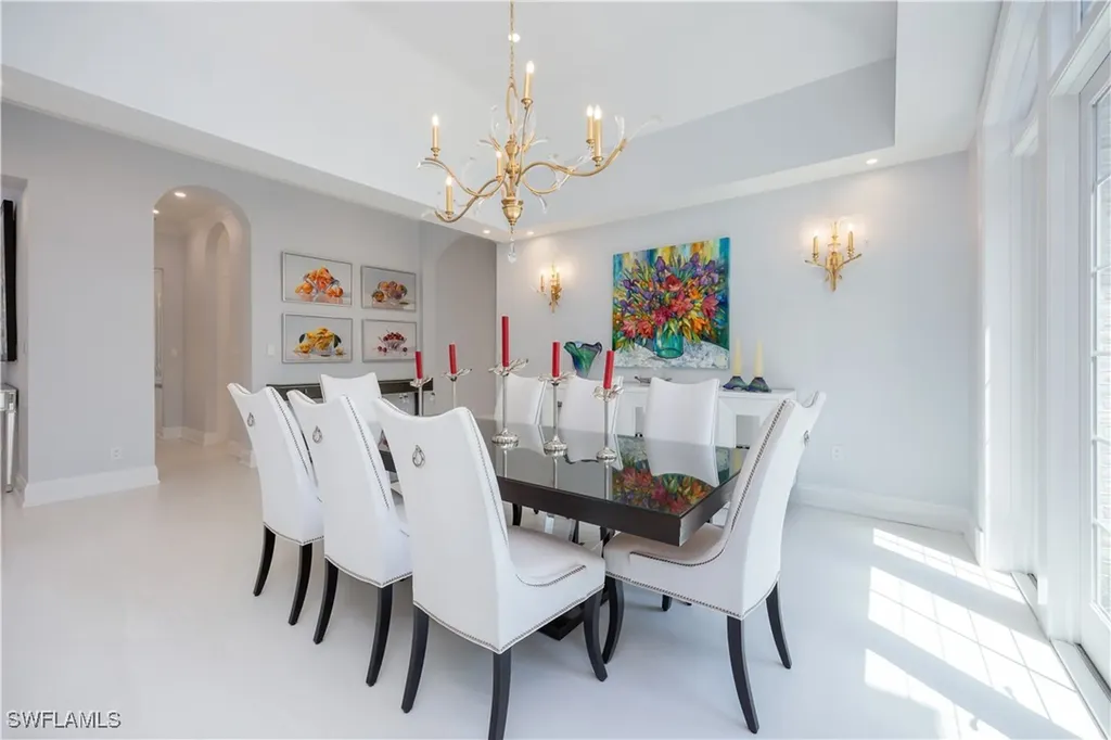 336 Edgemere Way E Naples FL 34105