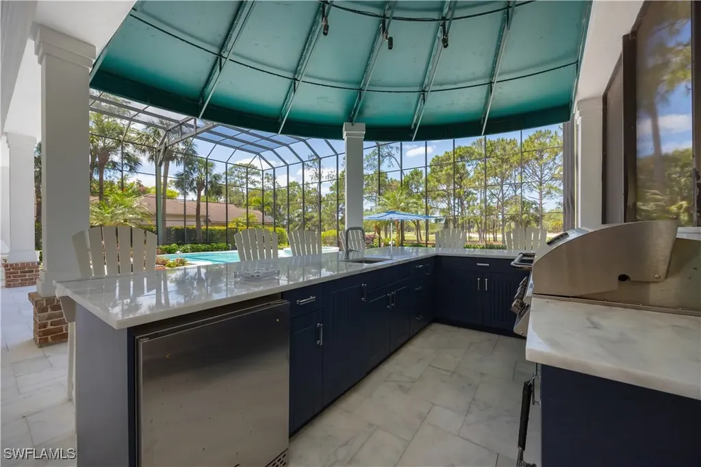 336 Edgemere Way E Naples FL 34105