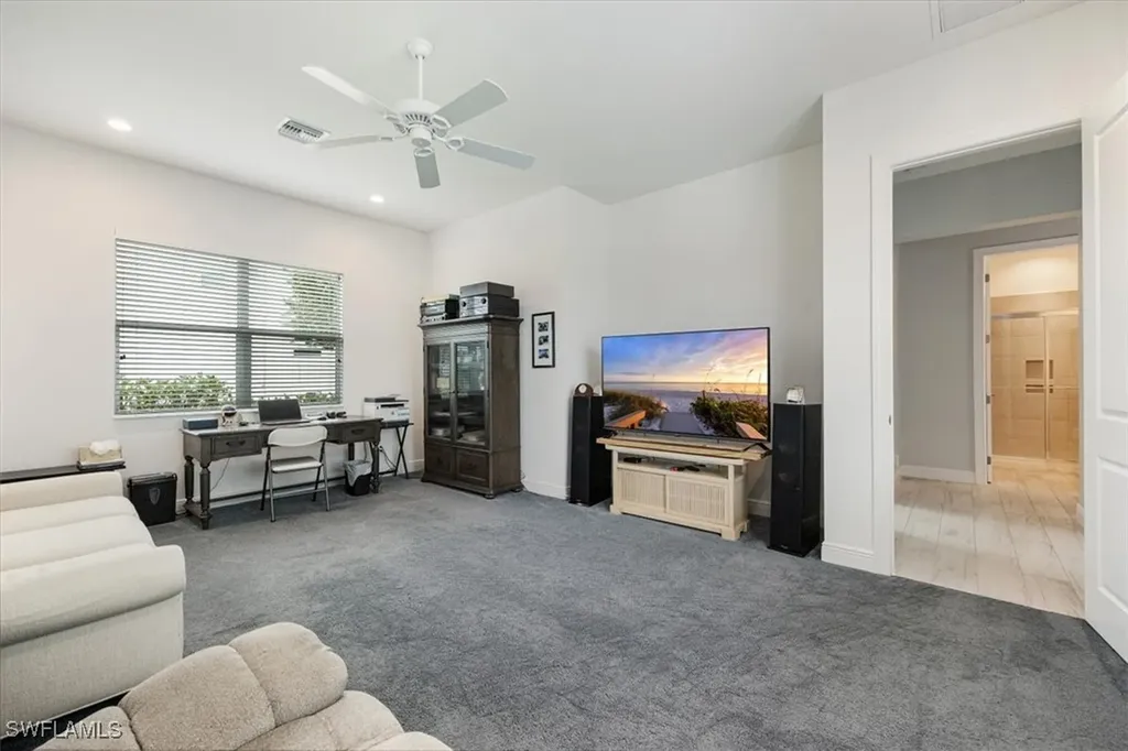 8939 Redonda Drive Naples FL 34114