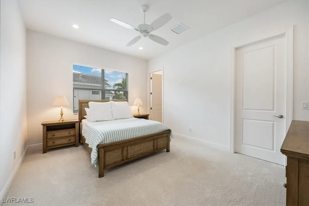 8939 Redonda Drive Naples FL 34114