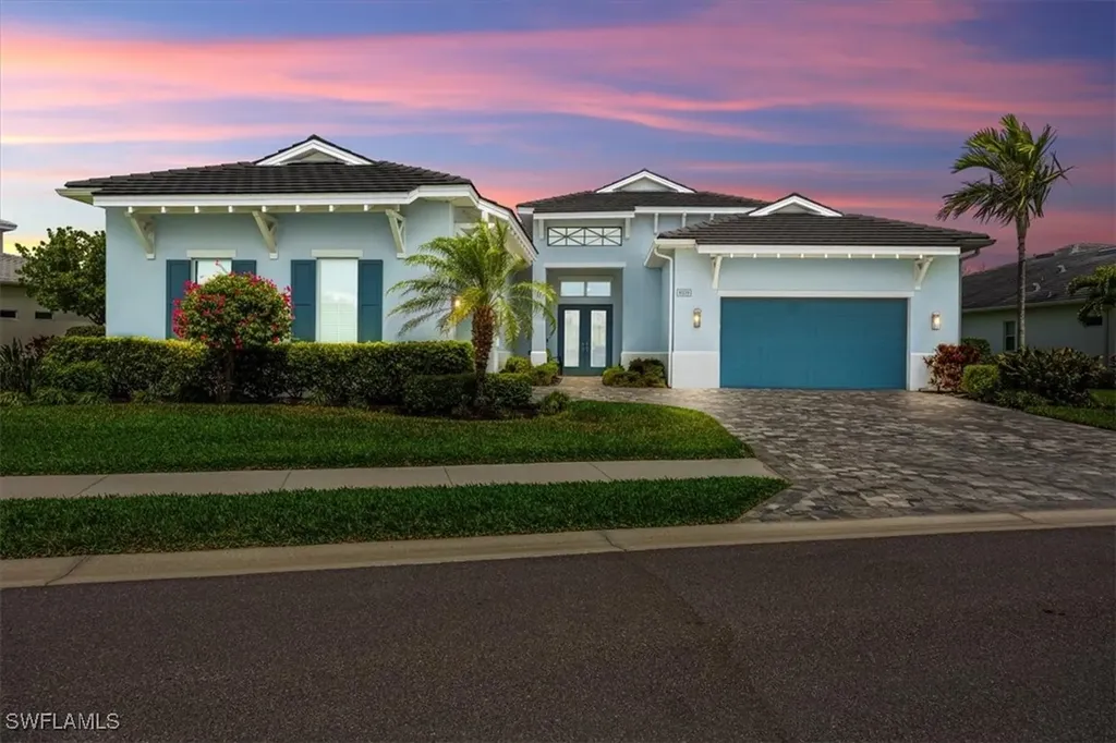 8939 Redonda Drive Naples FL 34114