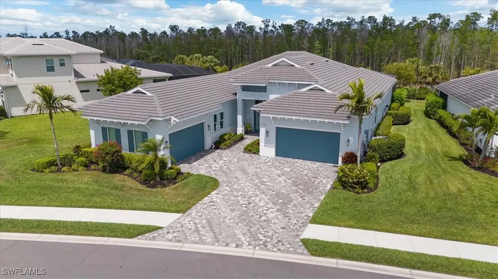 8939 Redonda Drive Naples FL 34114