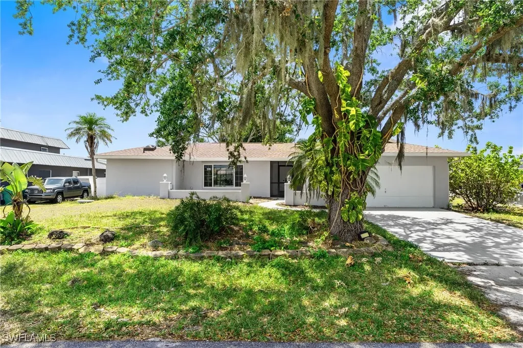 22457 Oceanside Avenue Port Charlotte FL 33952