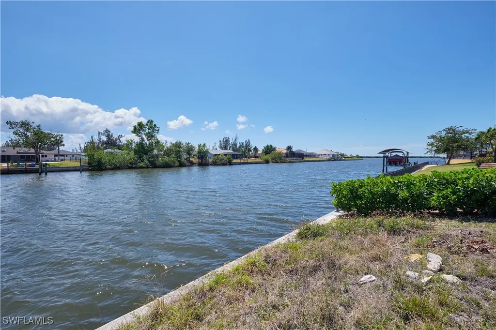4208 NW 27th Street Cape Coral FL 33993