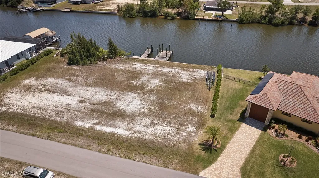 4208 NW 27th Street Cape Coral FL 33993