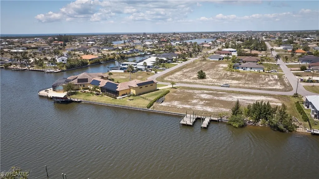 4208 NW 27th Street Cape Coral FL 33993