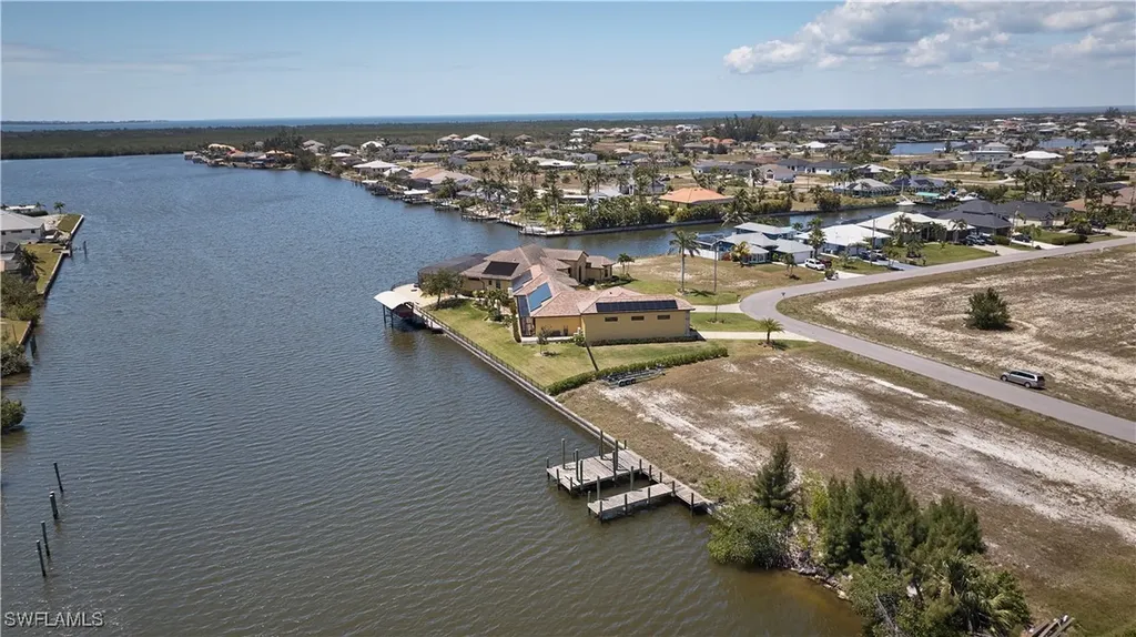 4208 NW 27th Street Cape Coral FL 33993