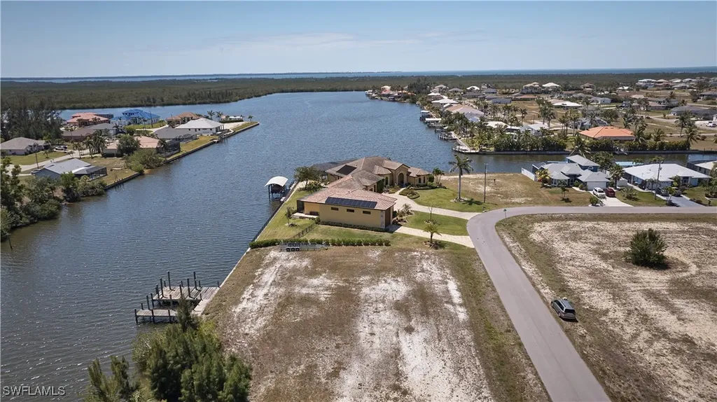 4208 NW 27th Street Cape Coral FL 33993