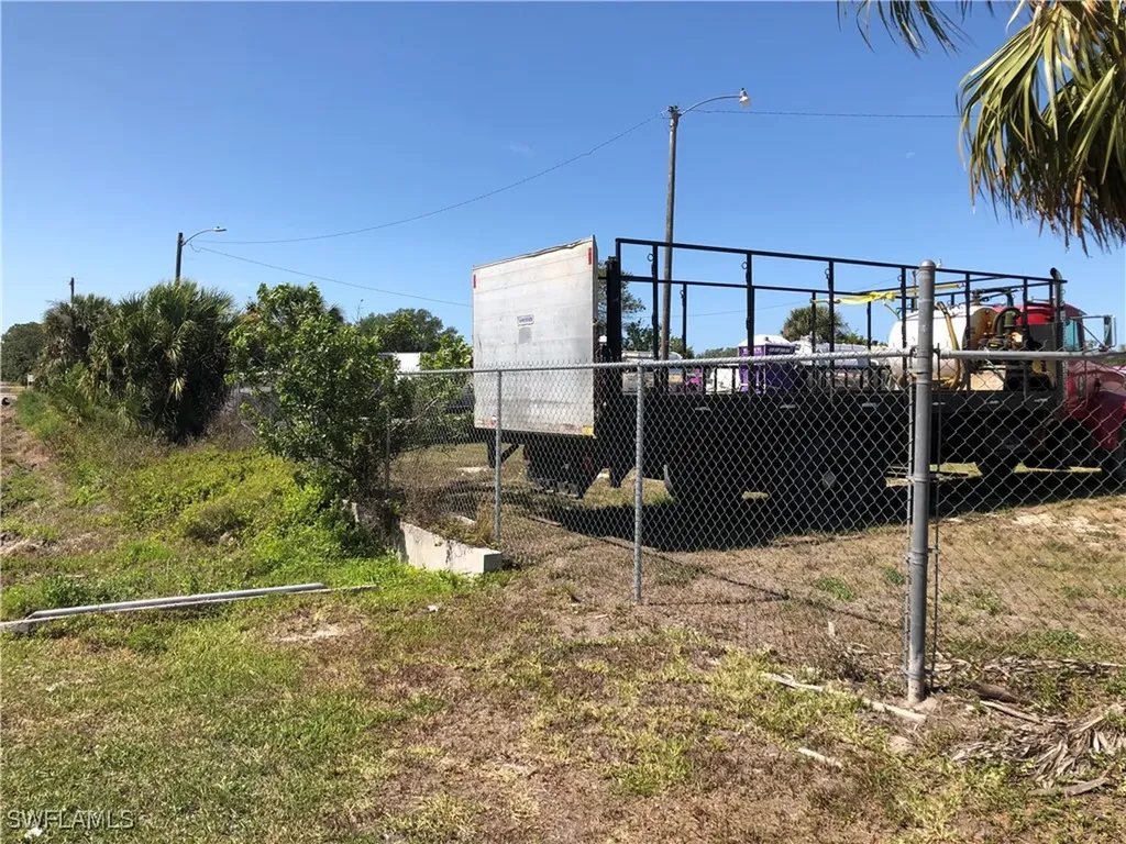 North Fort Myers FL 33917