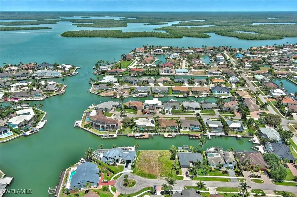 225 Geranium Court Marco Island FL 34145