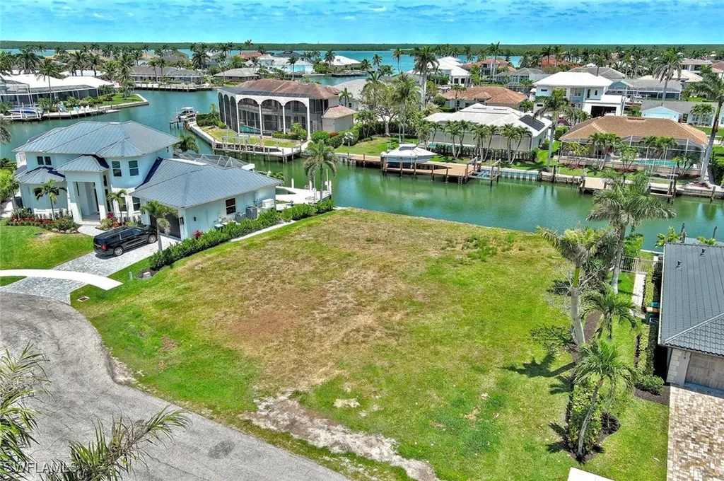 225 Geranium Court Marco Island FL 34145