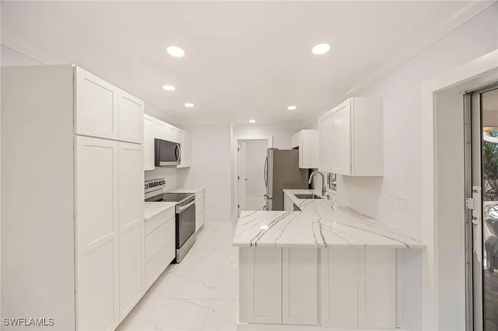 3925 Riviera Circle Bonita Springs FL 34134