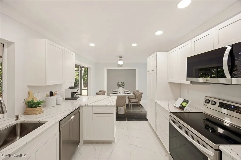 3925 Riviera Circle Bonita Springs FL 34134