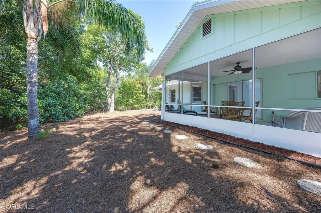 3925 Riviera Circle Bonita Springs FL 34134