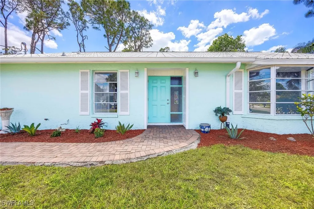 3925 Riviera Circle Bonita Springs FL 34134