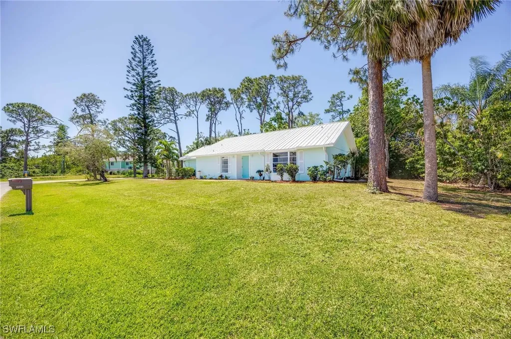 3925 Riviera Circle Bonita Springs FL 34134