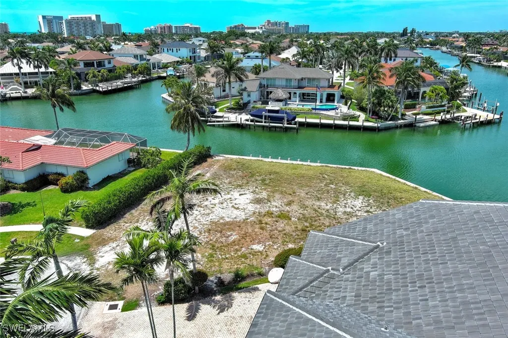 895 Banyan Court Marco Island FL 34145