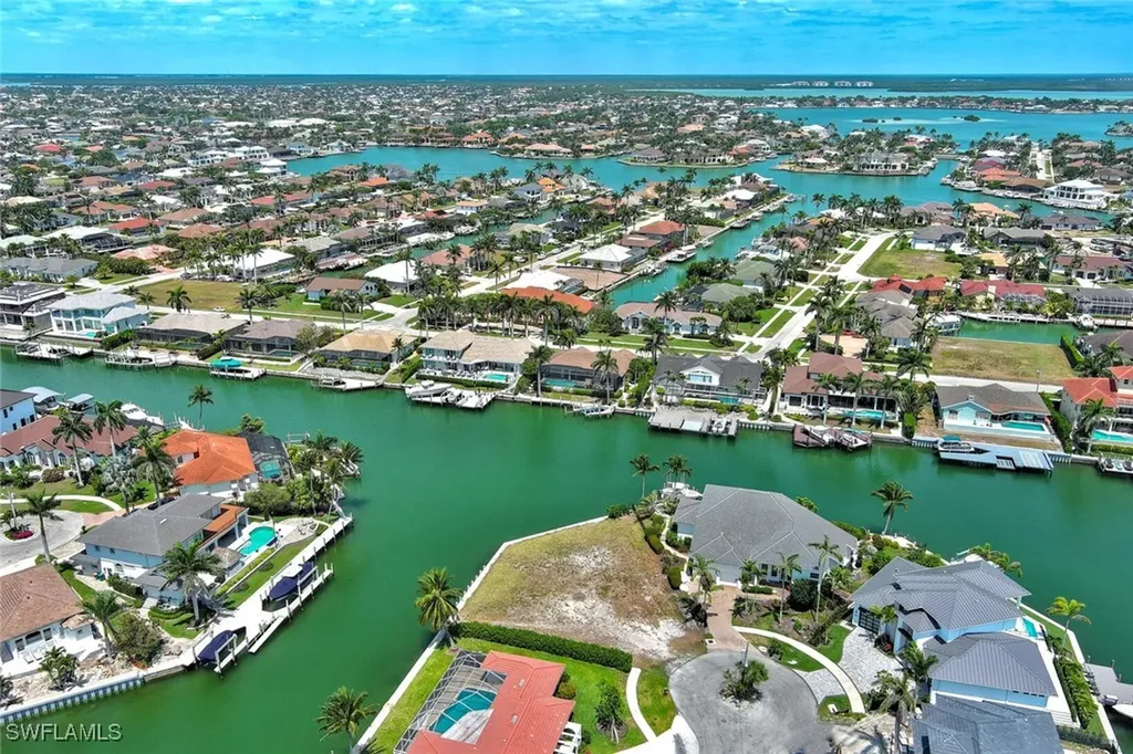 895 Banyan Court Marco Island FL 34145