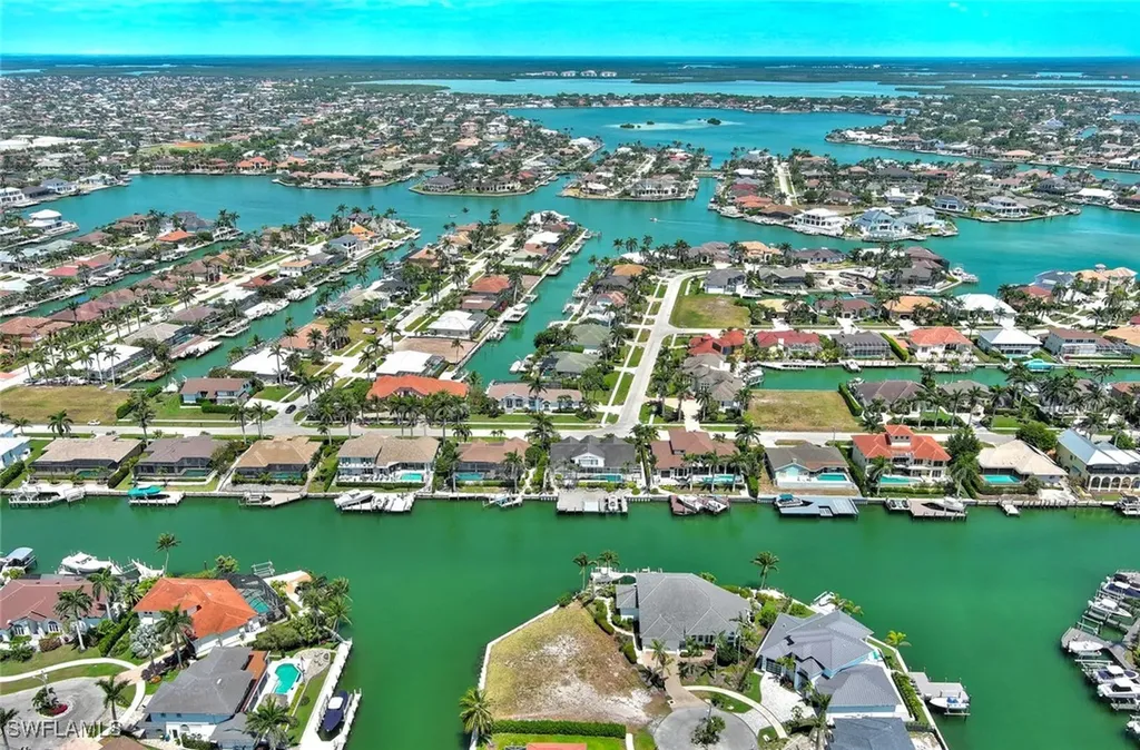 895 Banyan Court Marco Island FL 34145