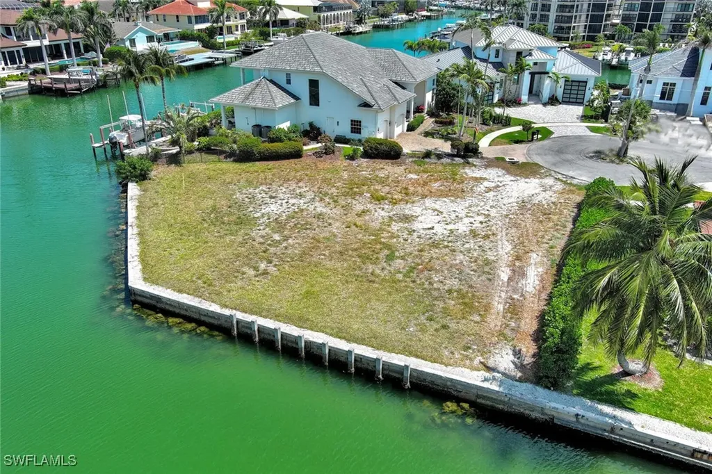 895 Banyan Court Marco Island FL 34145
