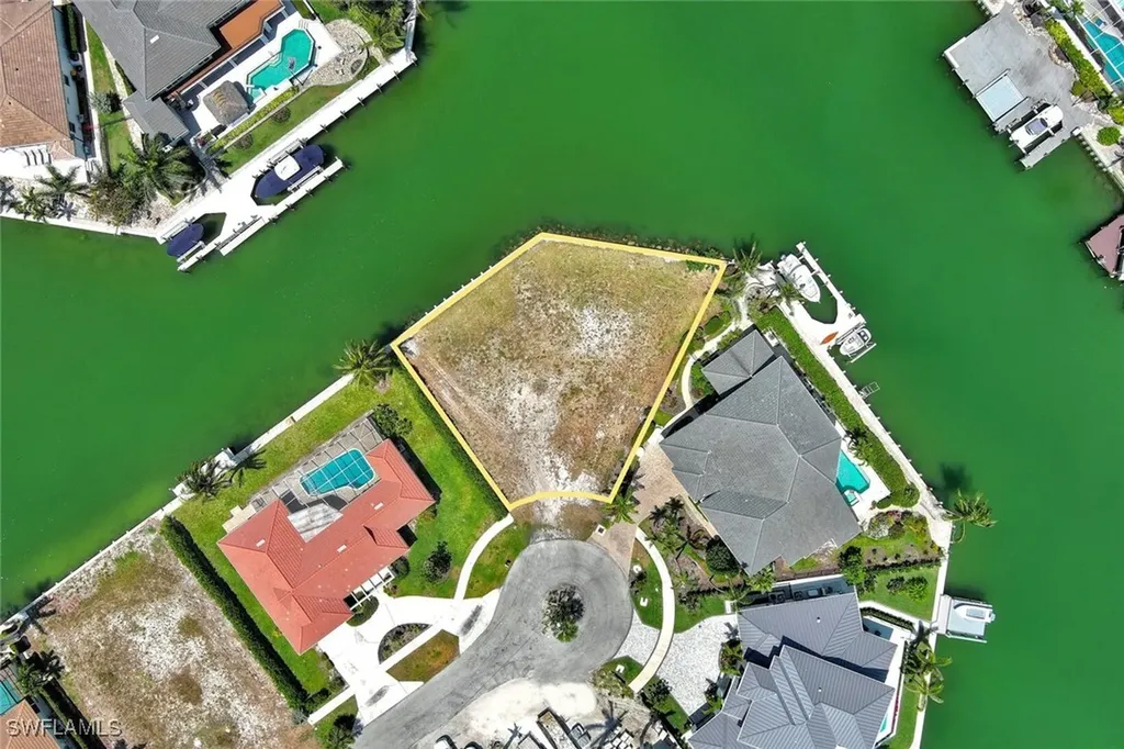 895 Banyan Court Marco Island FL 34145