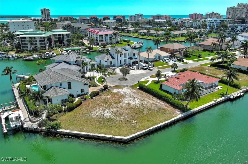 895 Banyan Court Marco Island FL 34145