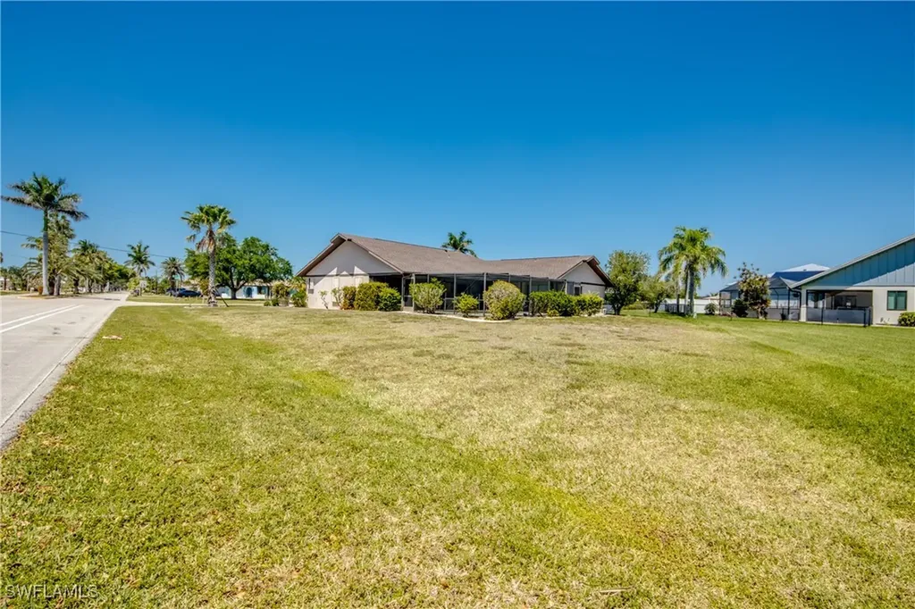 3347 SE 22nd Avenue Cape Coral FL 33904