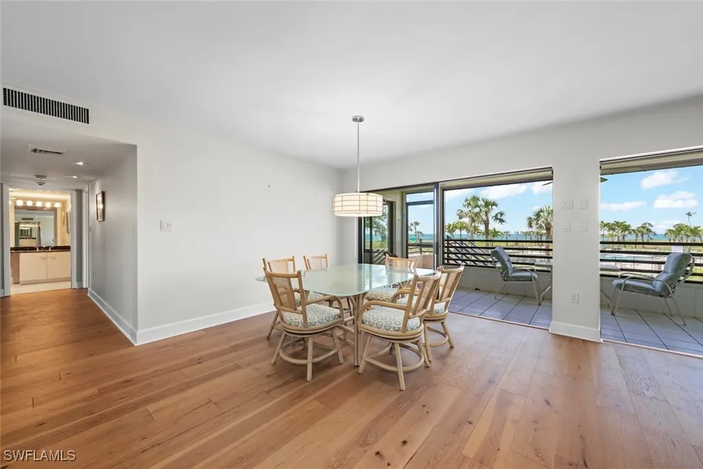 1605 Middle Gulf Drive Sanibel FL 33957