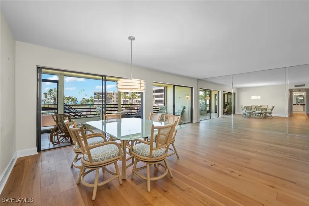 1605 Middle Gulf Drive Sanibel FL 33957