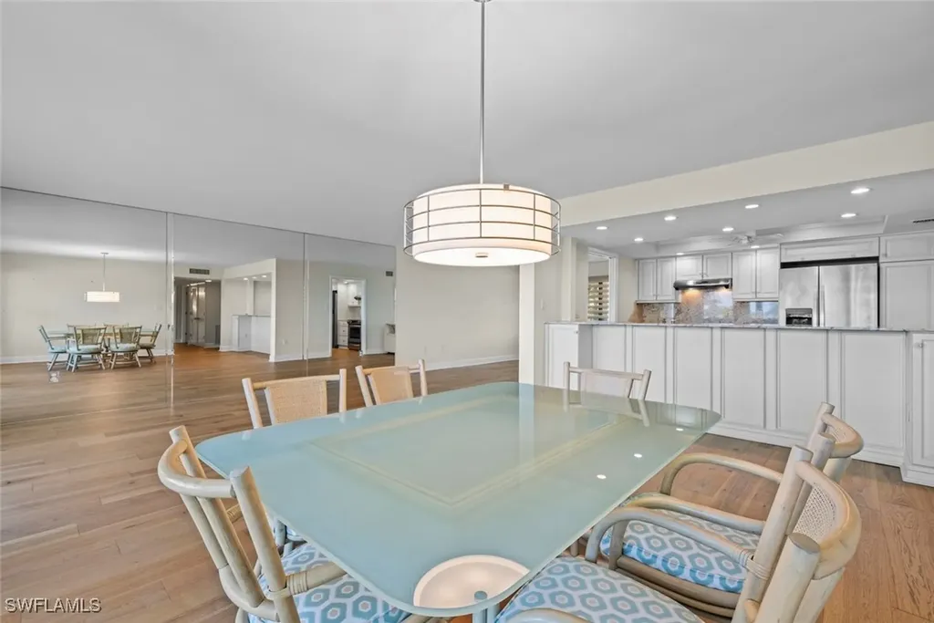 1605 Middle Gulf Drive Sanibel FL 33957