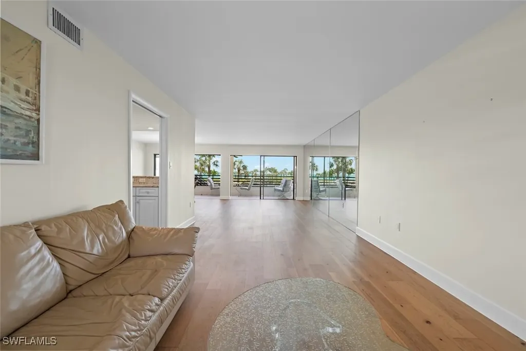 1605 Middle Gulf Drive Sanibel FL 33957