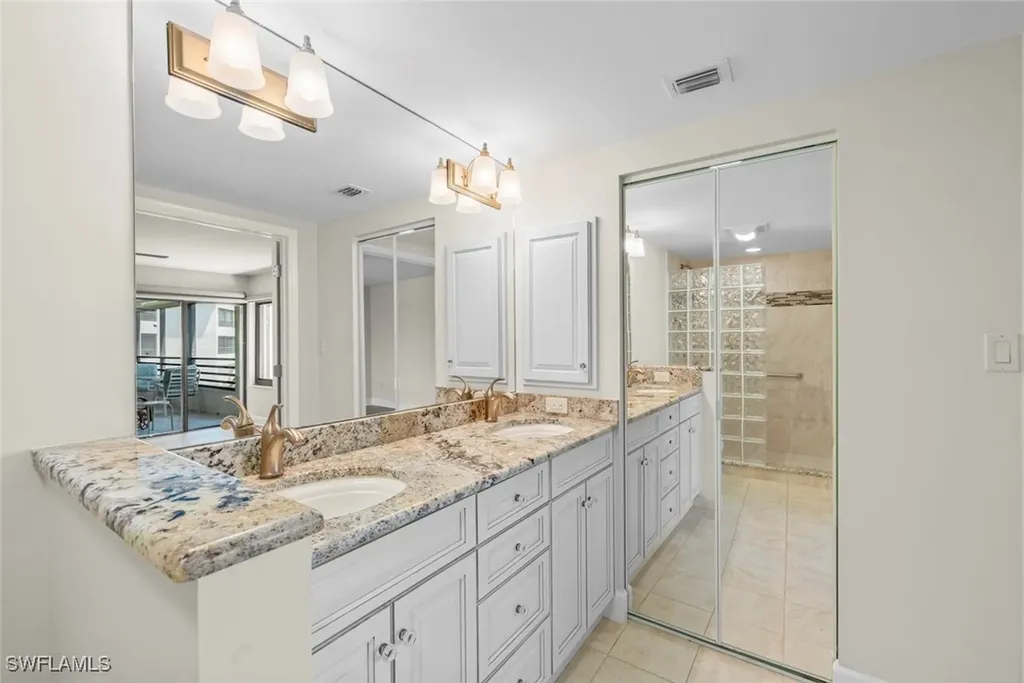 1605 Middle Gulf Drive Sanibel FL 33957