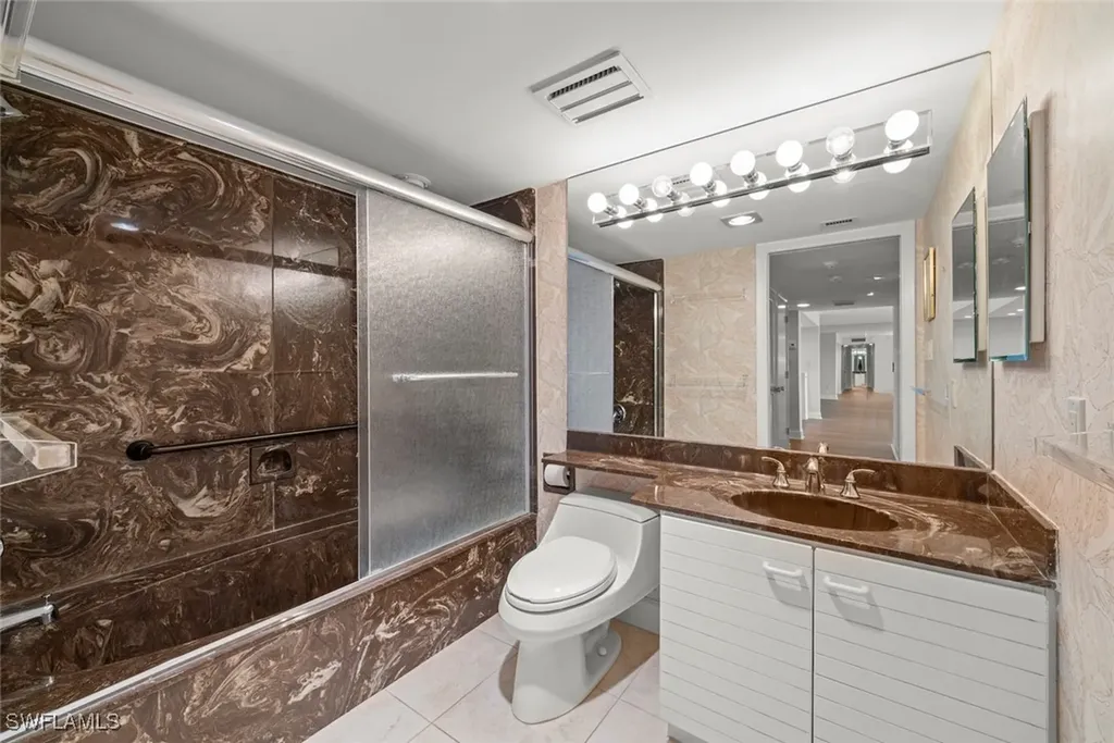 1605 Middle Gulf Drive Sanibel FL 33957