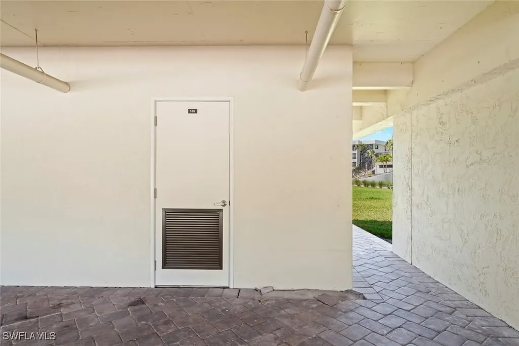 1605 Middle Gulf Drive Sanibel FL 33957
