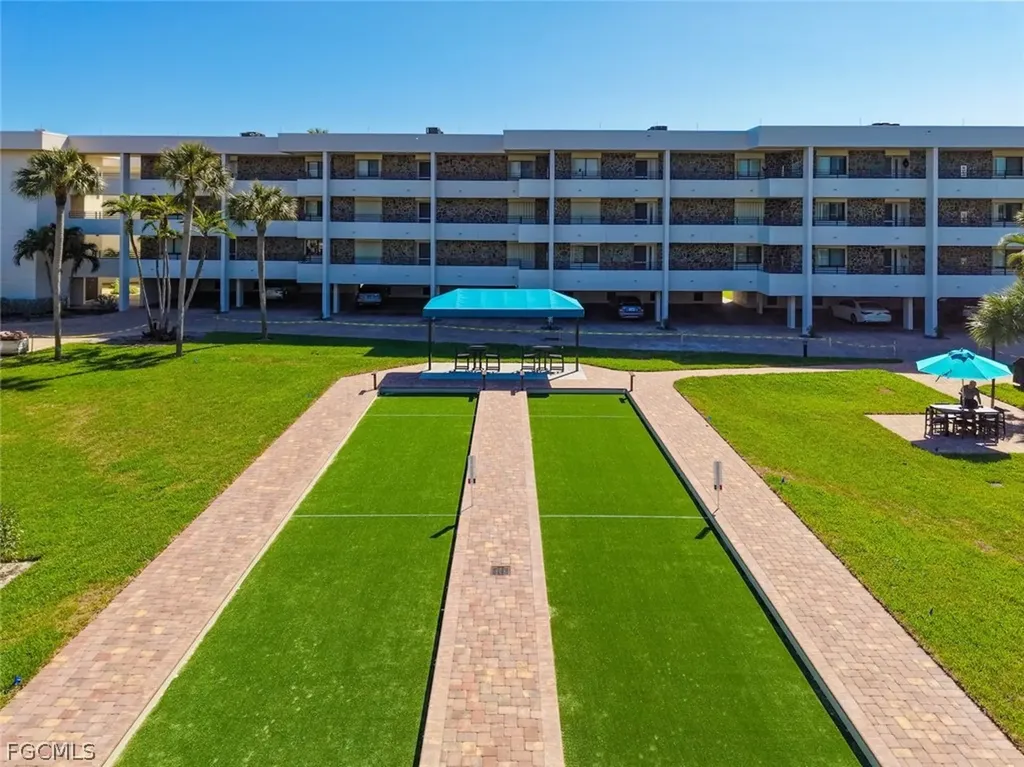 1605 Middle Gulf Drive Sanibel FL 33957