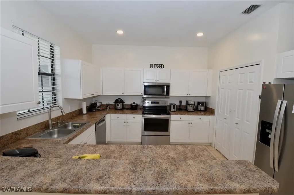 15151 Summit Place Circle Naples FL 34119