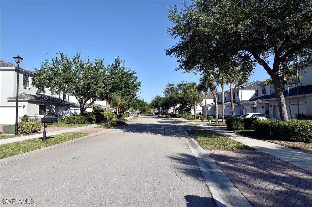 15151 Summit Place Circle Naples FL 34119