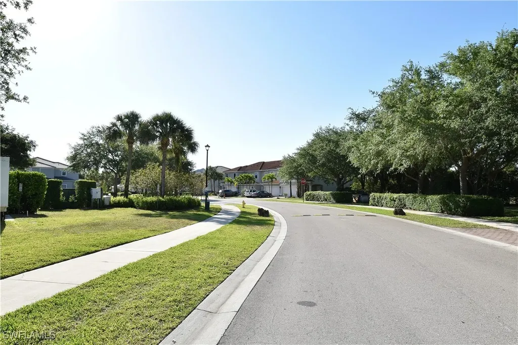 15151 Summit Place Circle Naples FL 34119