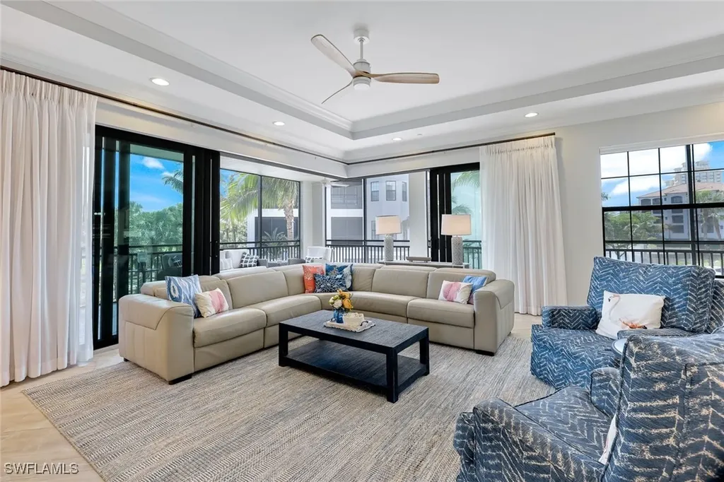 Bonita Springs FL, 4701 Via Del Corso Lane, Unit 102