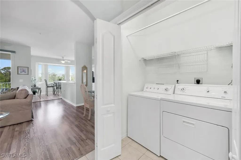 3800 Sawgrass Way Naples FL 34112