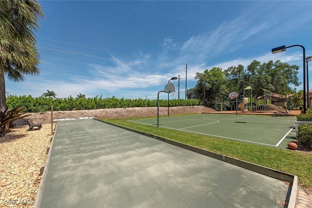 7573 Citrus Hill Lane Naples FL 34109