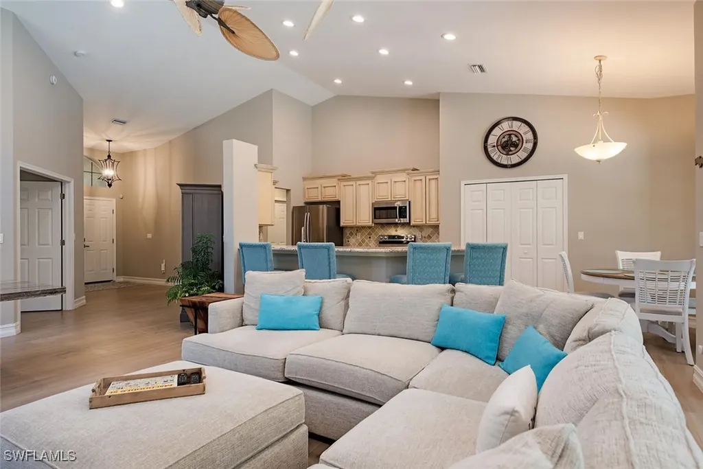 7573 Citrus Hill Lane Naples FL 34109