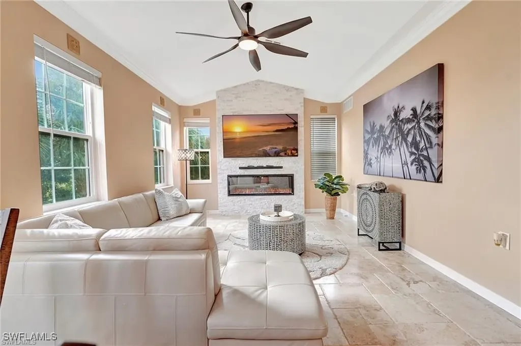 1818 Concordia Lake Circle Cape Coral FL 33909