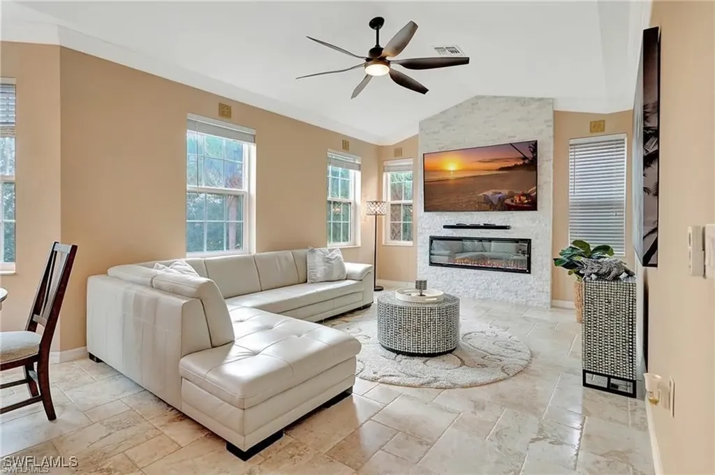 1818 Concordia Lake Circle Cape Coral FL 33909